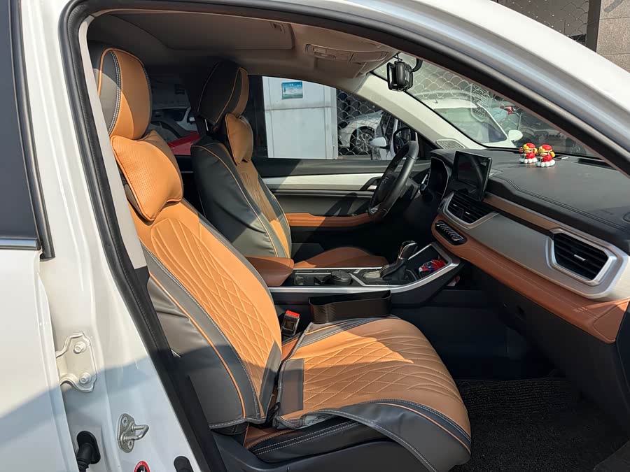 GEELY Vision X6 2020 car image #9