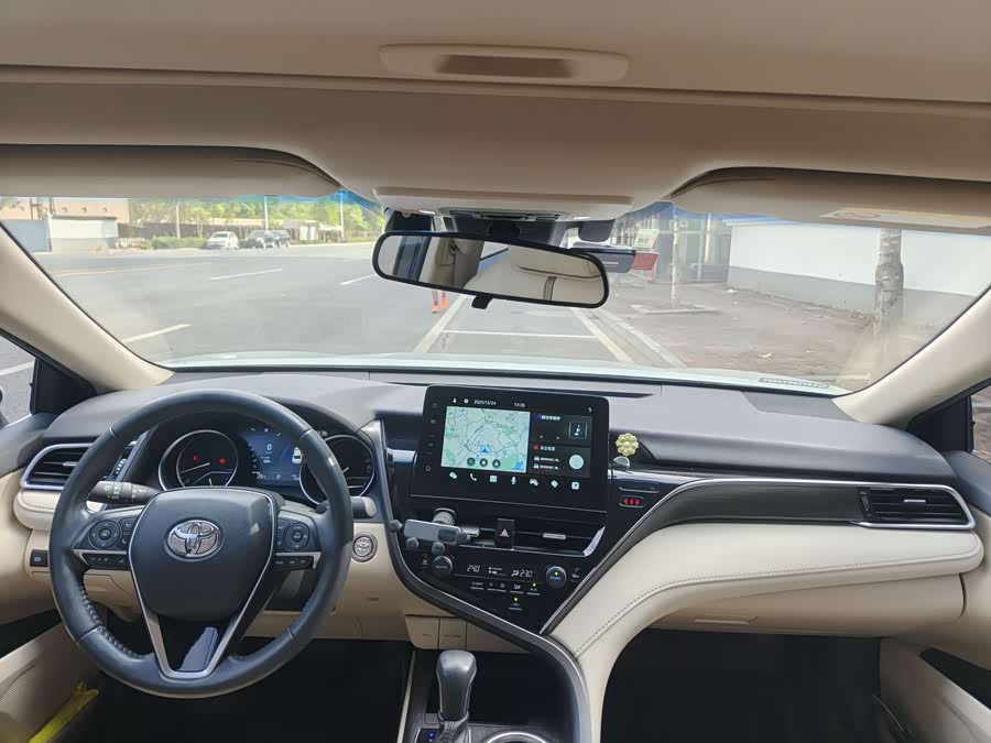 Toyota 2022 car image #9