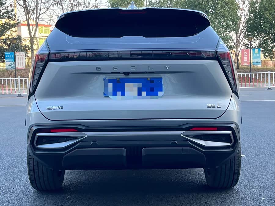 GEELY Boyue L 2023 car image #9