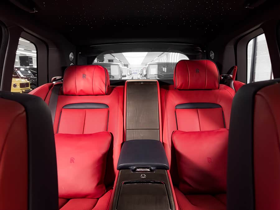 Rolls-Royce Cullinan 2023 #9 Rolls-Royce Cullinan 2023 car image #9