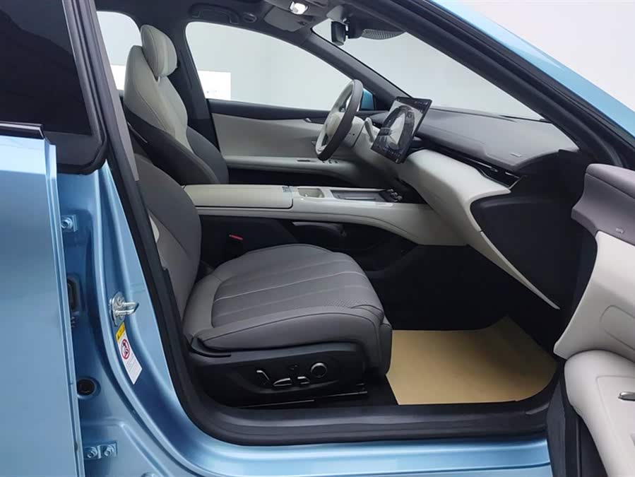 Deepal L07 2024 изображение автомобиля #9