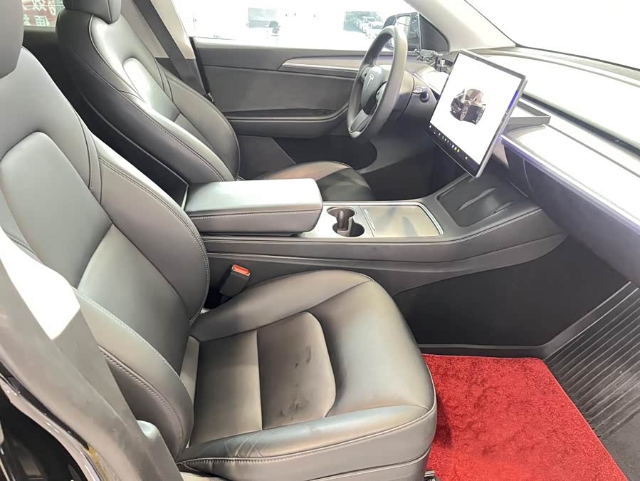 Tesla Model Y 2023 #9 Tesla Model Y 2023 car image #9