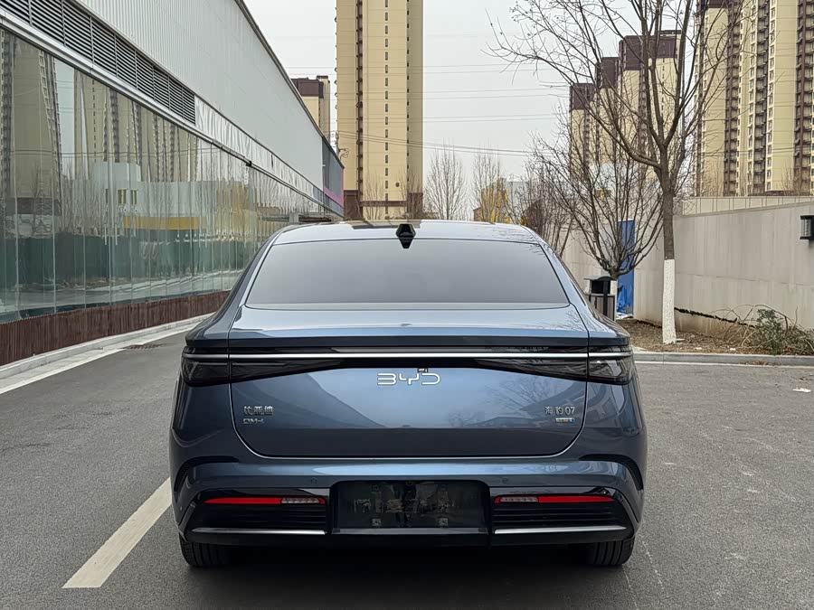 BYD Seal 07 DM-i 2025 car image #9