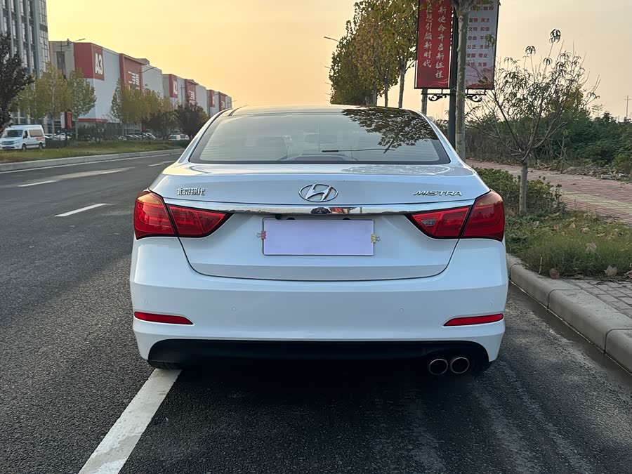 Hyundai Mistra 2014 car image #9