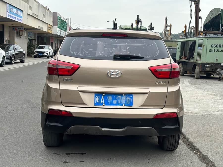 Hyundai ix25 2016 car image #9