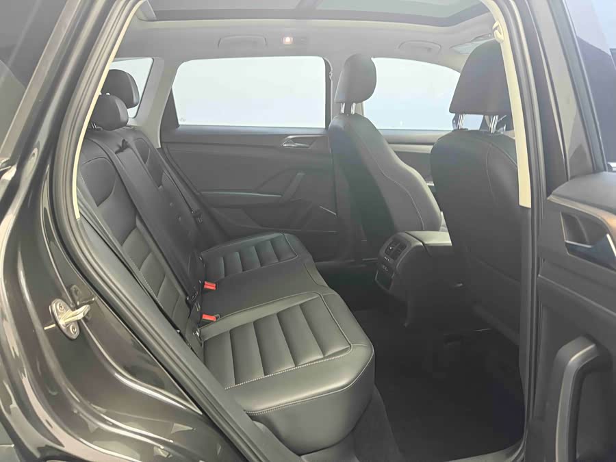 Volkswagen Tharu 2019 #9 Volkswagen Tharu 2019 car image #9