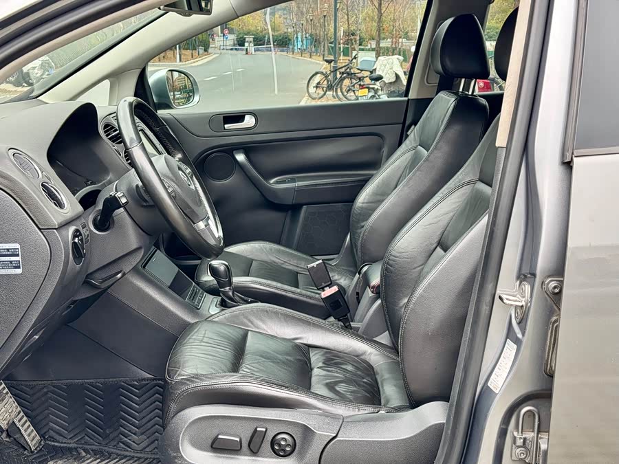 Volkswagen Golf (Imported) 2012 imagem de carro #9