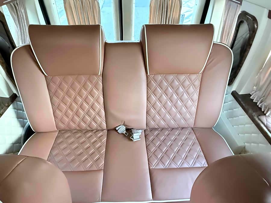 Ford E350 2015 #9 Ford E350 2015 car image #9