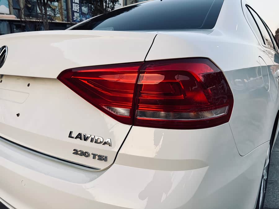 Volkswagen Lavida 2017 immagine di auto #9