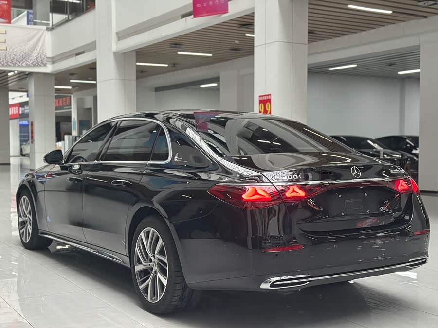 Mercedes-Benz E Class 2024 car image #9