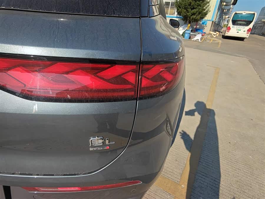 BYD Tang L 2025 #9 BYD Tang L 2025 car image #9