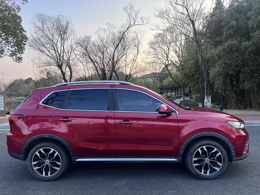 Roewe RX5 2016 изображение автомобиля #9