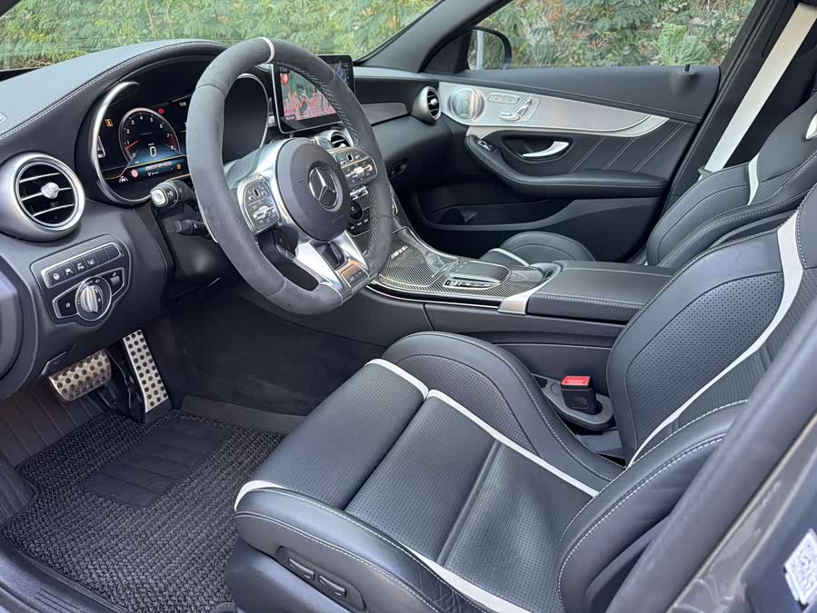 Mercedes-Benz C AMG 2023 immagine di auto #9