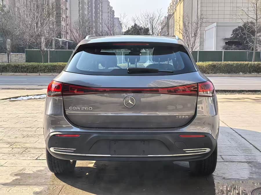 Mercedes-Benz EQA Class 2023 immagine di auto #9