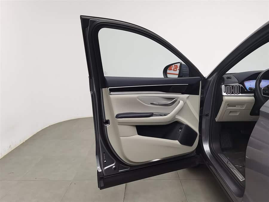 BYD Song Plus New Energy 2023 immagine di auto #9