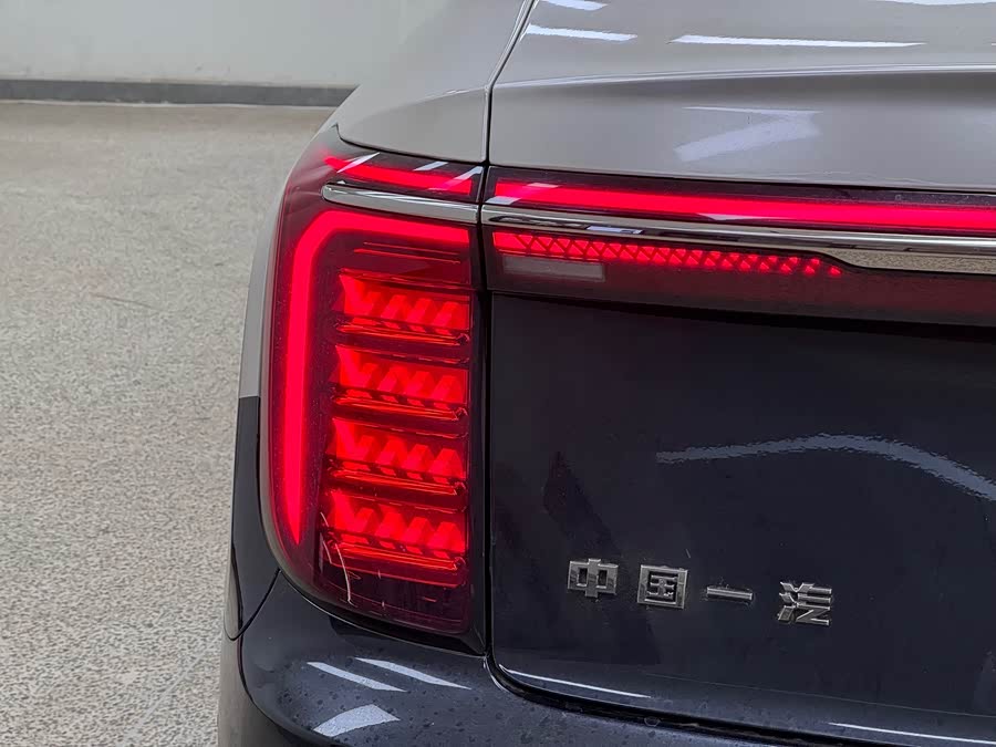 HongQi H9 2024 car image #9