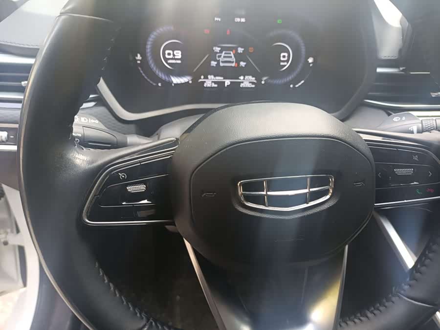 GEELY 2021 car image #9