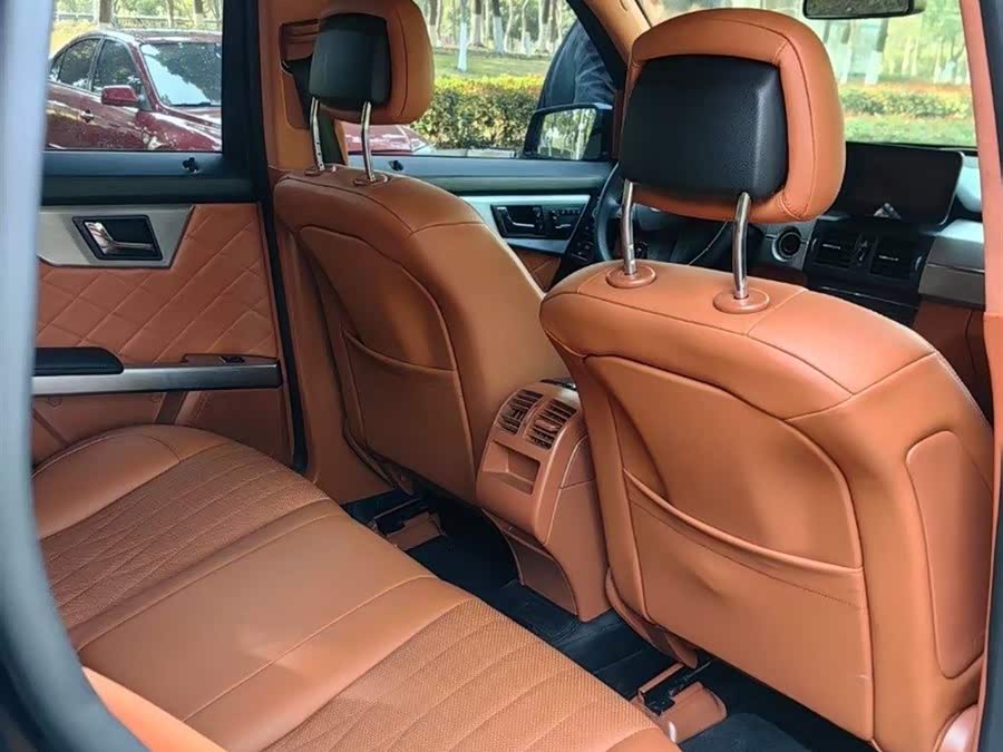 Mercedes-Benz GLK Class (Imported) 2010 car image #9