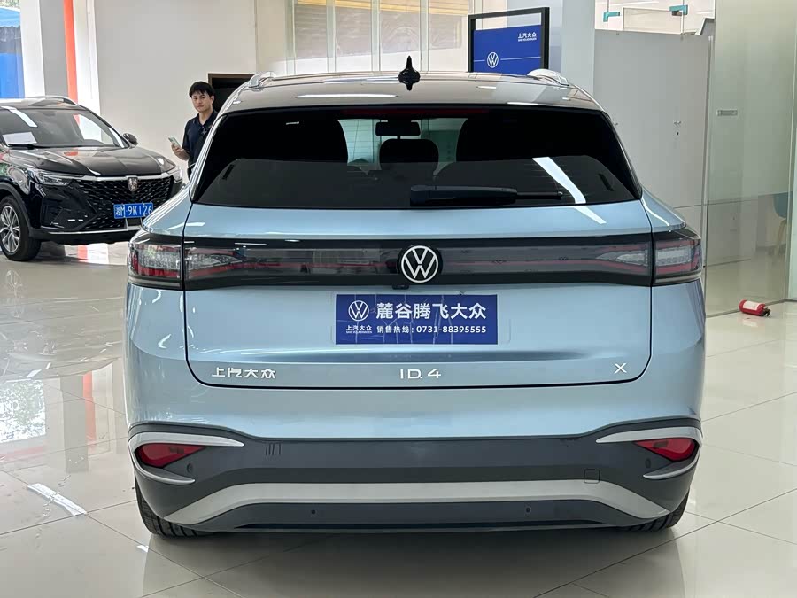 Volkswagen ID.4 X 2022 immagine di auto #9