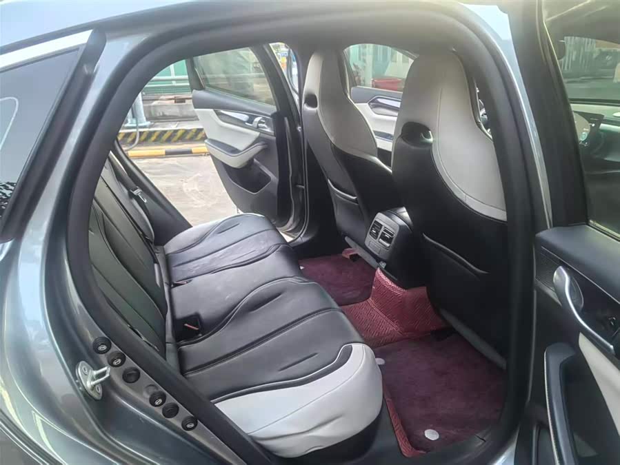 BYD Qin Plus 2022 #9 BYD Qin Plus 2022 car image #9