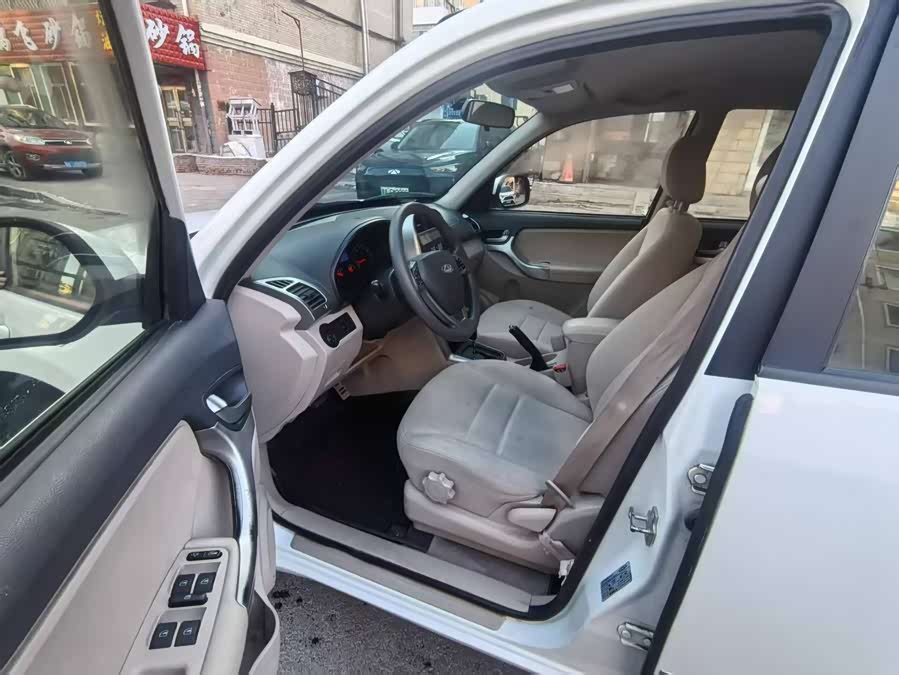 Chery Tiggo 3 2015 car image #9
