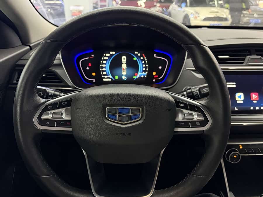 GEELY 2019 car image #9
