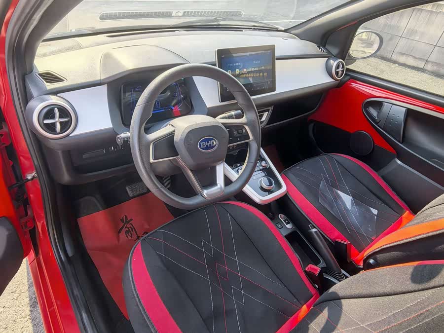 BYD e1 2019 car image #9