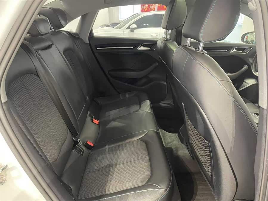 Audi A3 2018 car image #9