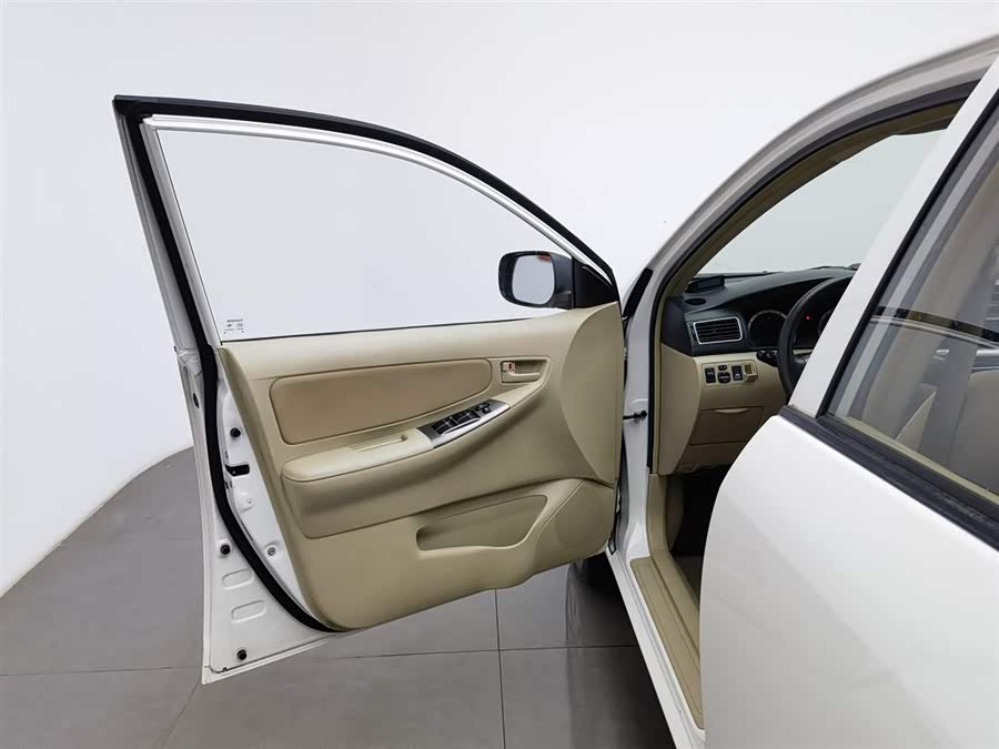 Toyota Corolla (Classic) 2014 immagine di auto #9