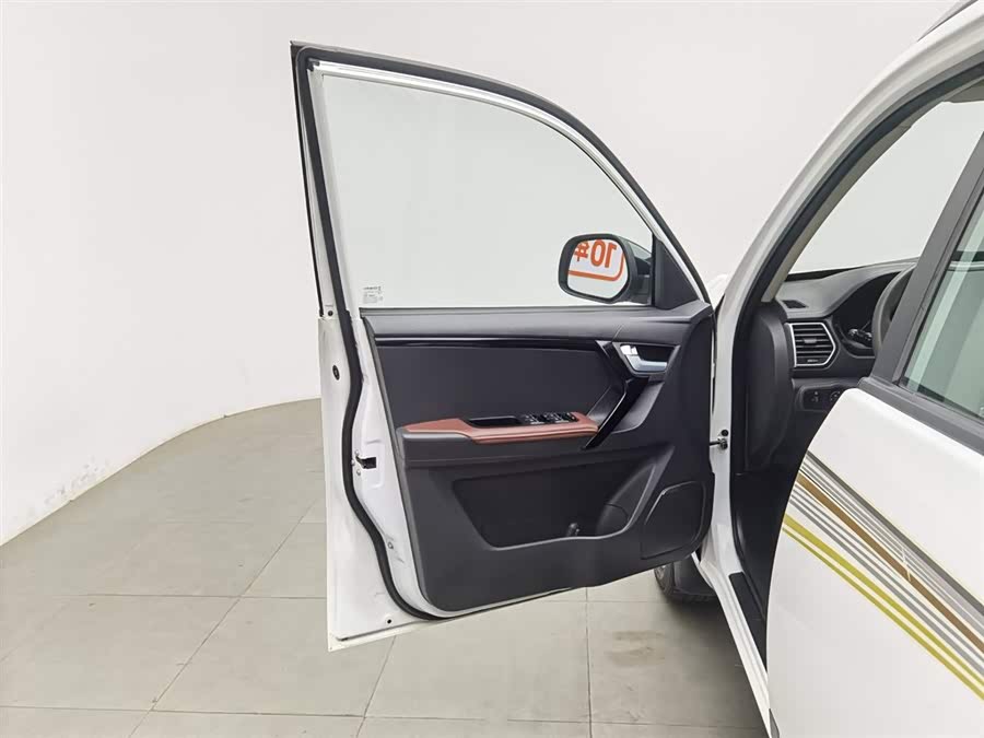 Chery 2018 car image #9