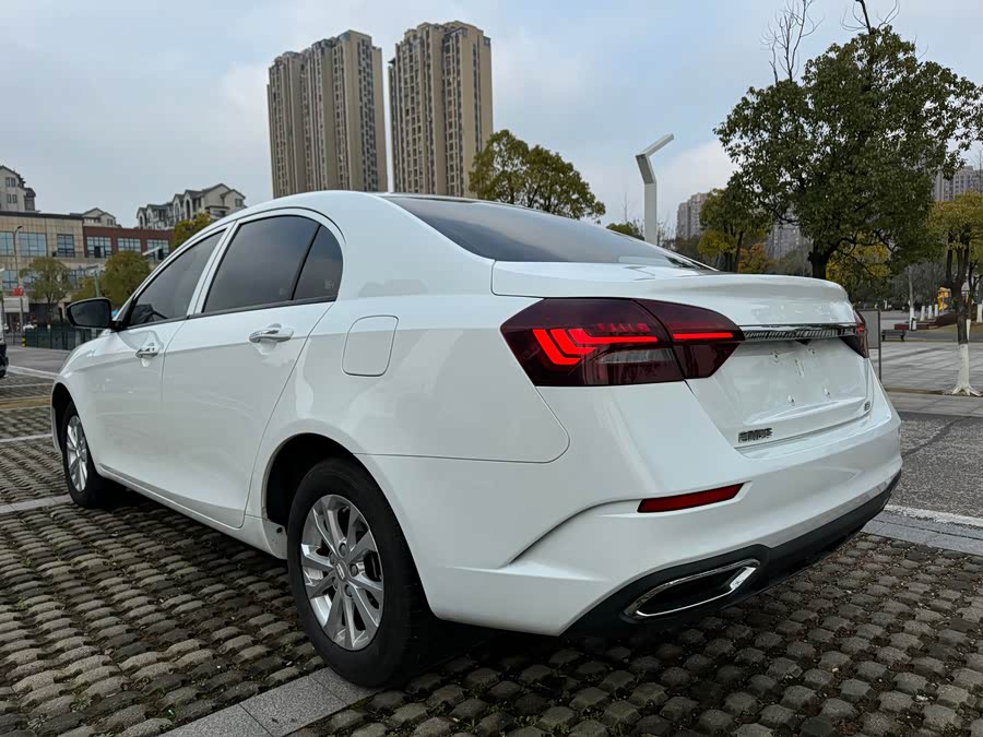 GEELY Emgrand 2022 #9 GEELY Emgrand 2022 car image #9