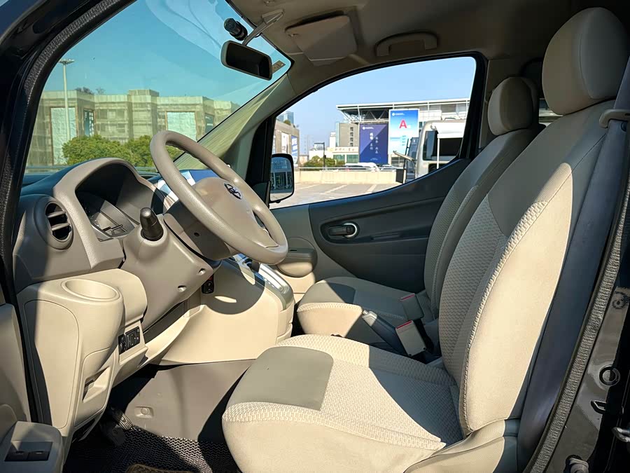 日产 日产NV200 2015 汽车图片 #9