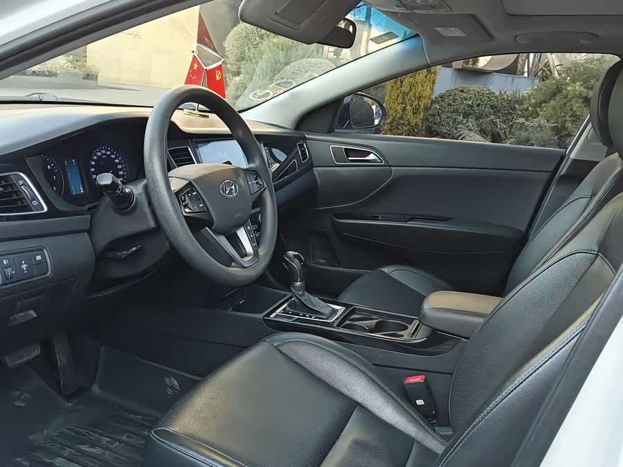 Hyundai Mistra 2014 immagine di auto #9