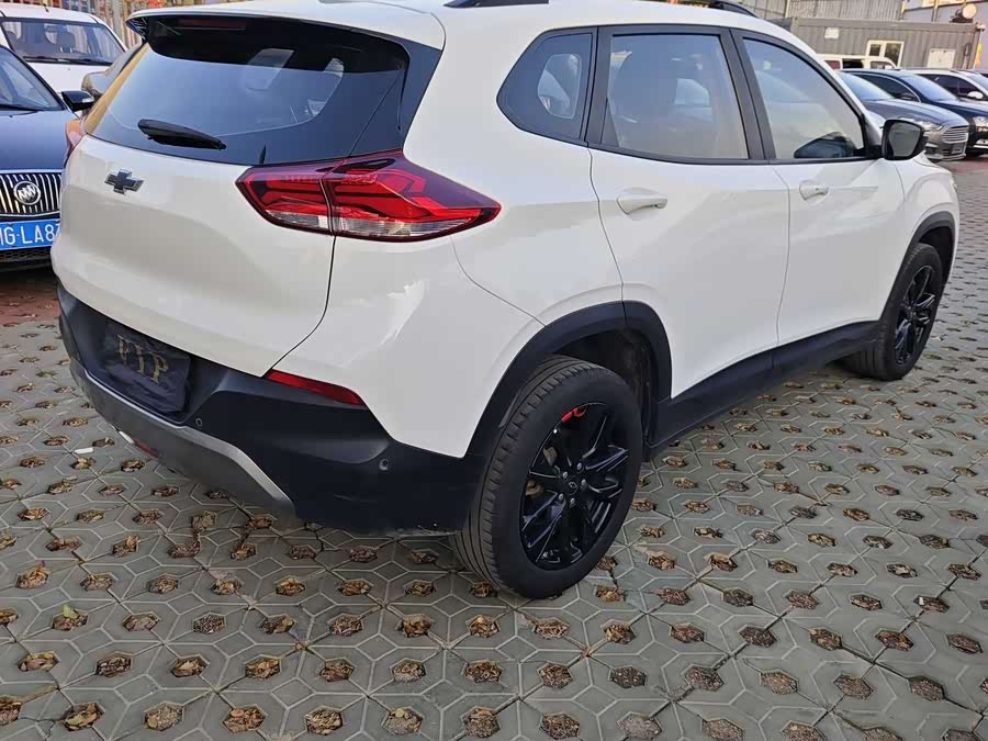 Chevrolet Tracker 2019 immagine di auto #9