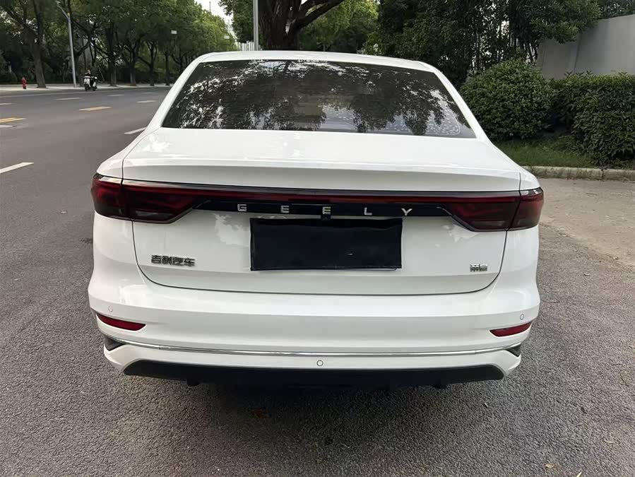 GEELY Emgrand 2022 car image #9