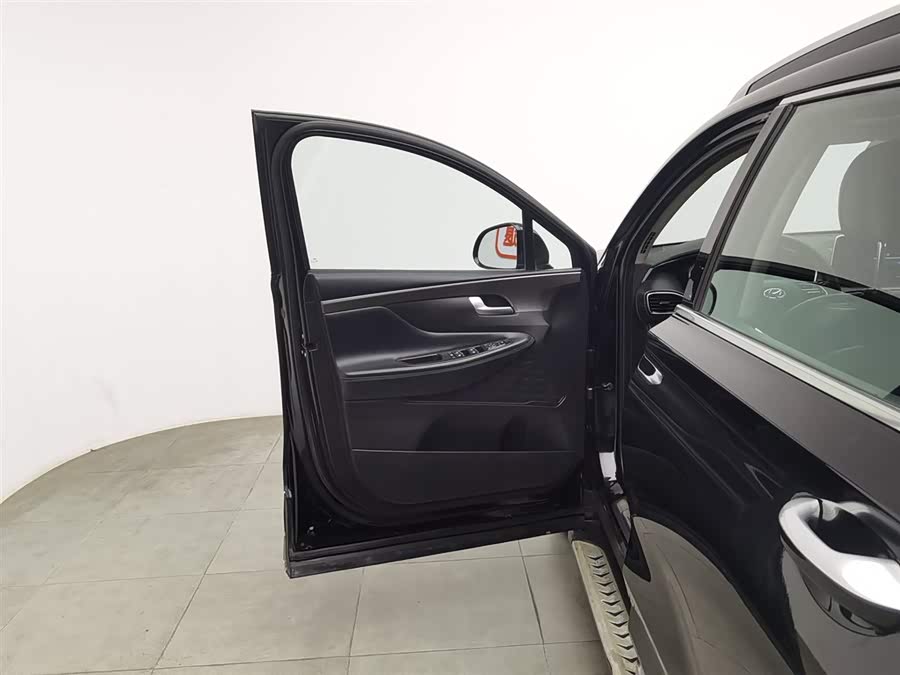 Hyundai Santa Fe 2019 car image #9