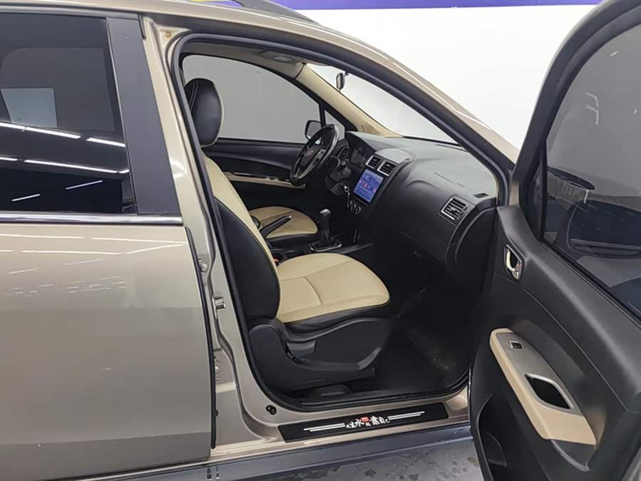 Forthing JOYEAR X3 2014 صورة سيارة #9