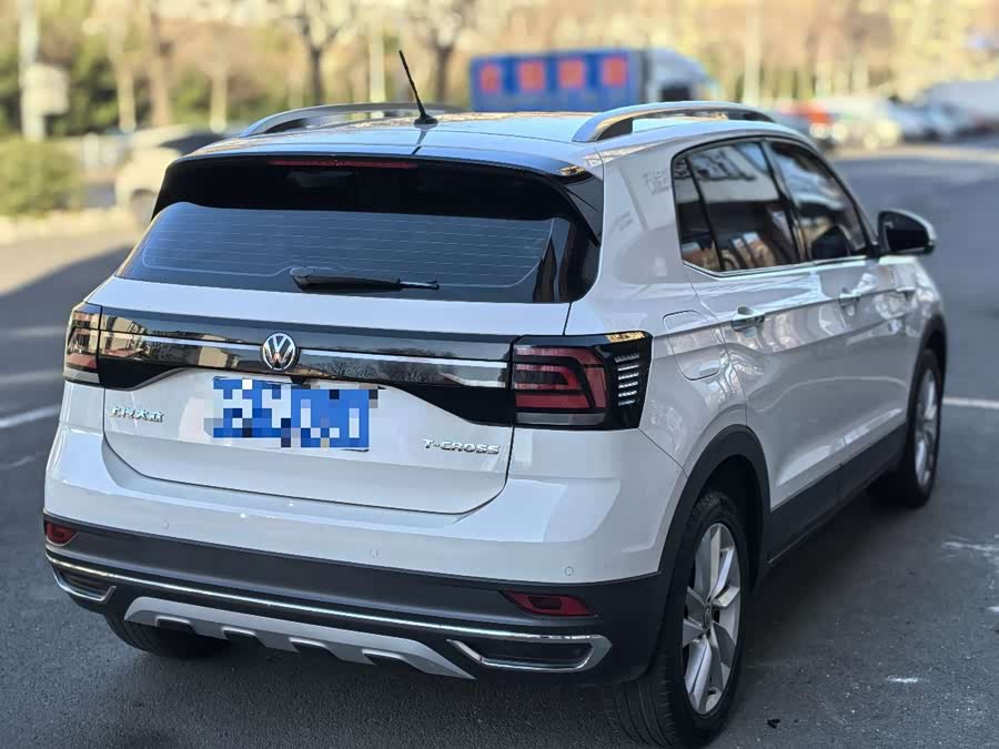 Volkswagen T-Cross 2019 car image #9