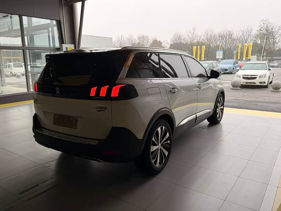 Peugeot 5008 2017 car image #9