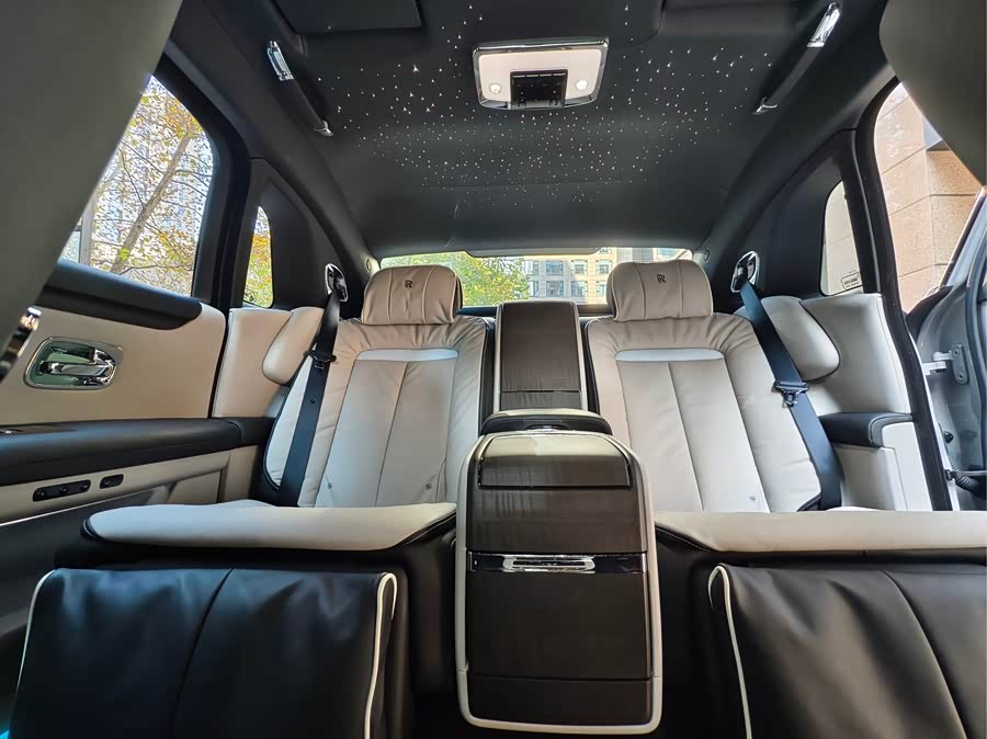 Rolls-Royce Ghost 2023 car image #9