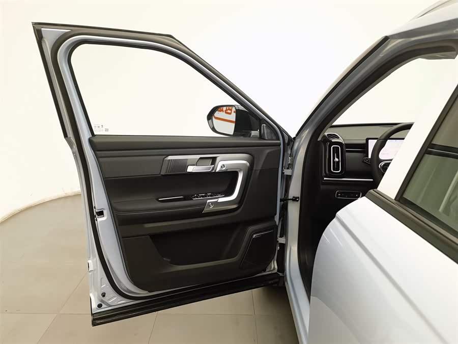 Chery Exploration 06 C-DM 2025 #9 Chery Exploration 06 C-DM 2025 car image #9