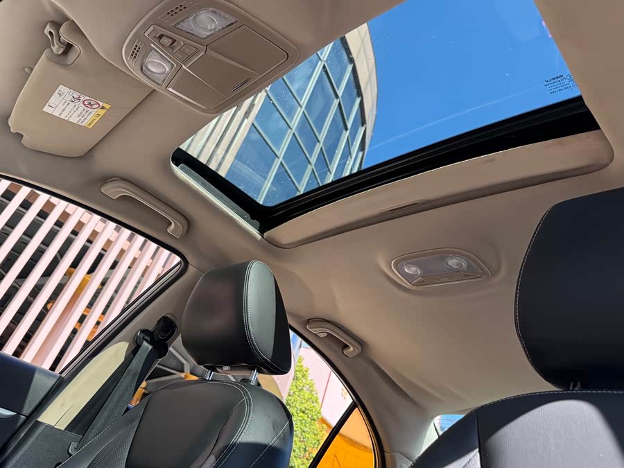 GEELY Emgrand 2017 car image #9