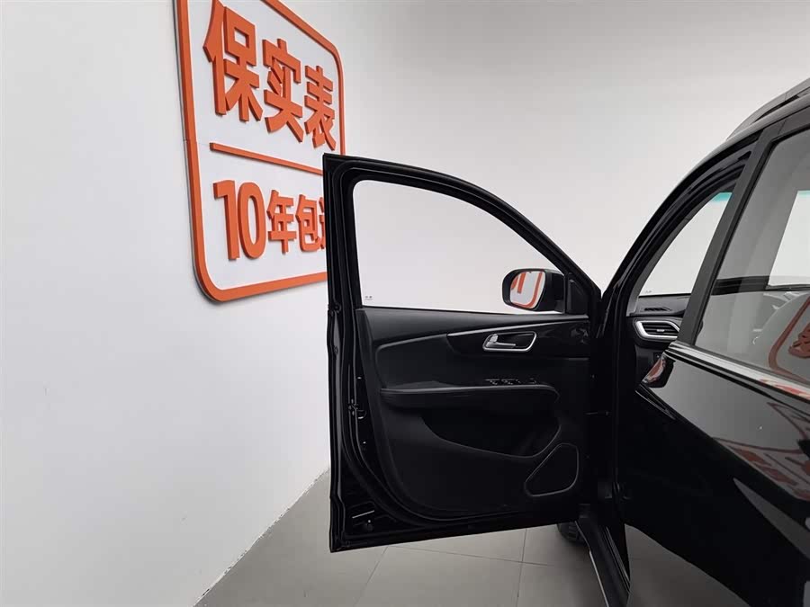 SWM X7 2019 صورة سيارة #9