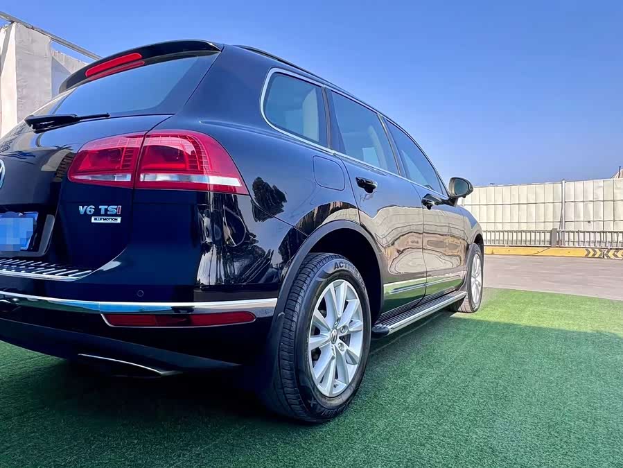 Volkswagen Touareg 2016 immagine di auto #9