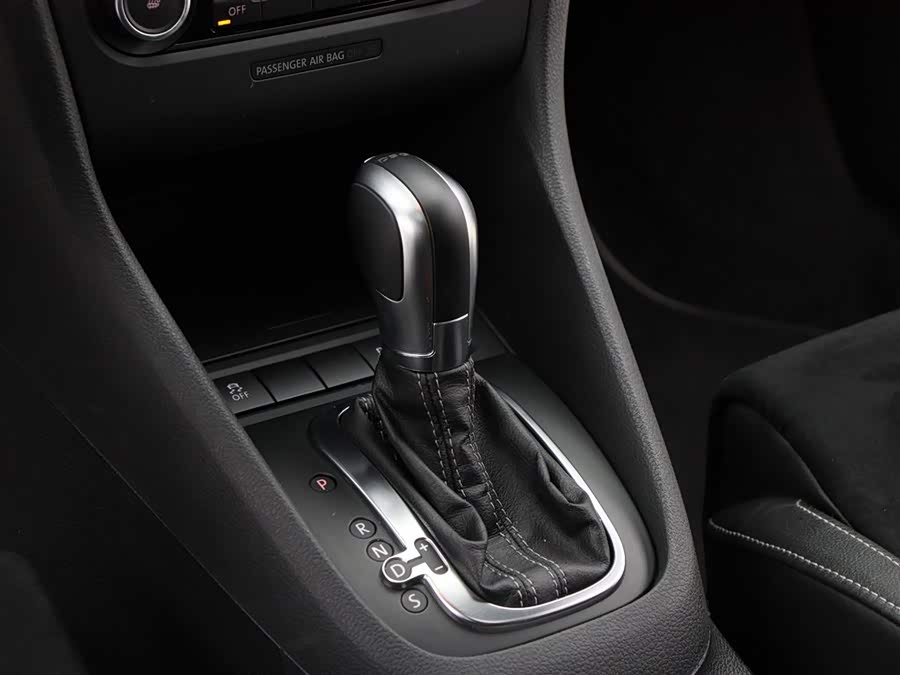 Volkswagen Golf (Imported) 2013 imagem de carro #9