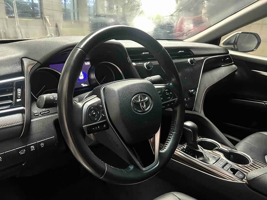 Toyota Camry 2019 car image #9