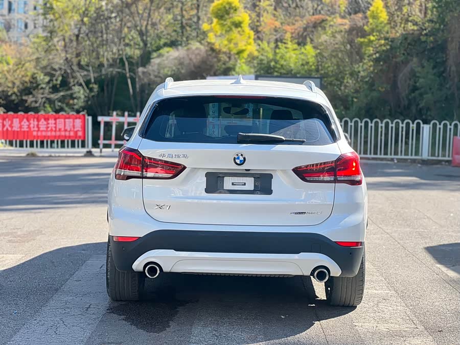 BMW X1 2021 car image #9