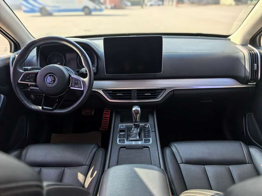 BYD Tang 2019 #9 BYD Tang 2019 car image #9