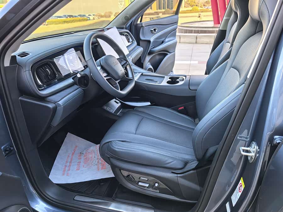 BYD Sea Lion 07 DM-i 2024 car image #9