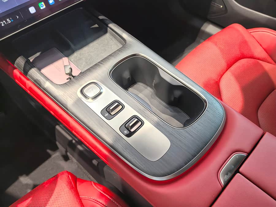 小米汽车 小米SU7 2025 #9 小米汽车 小米SU7 2025 汽车图片 #9